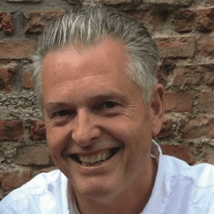 Speaker - Mathias Voelchert